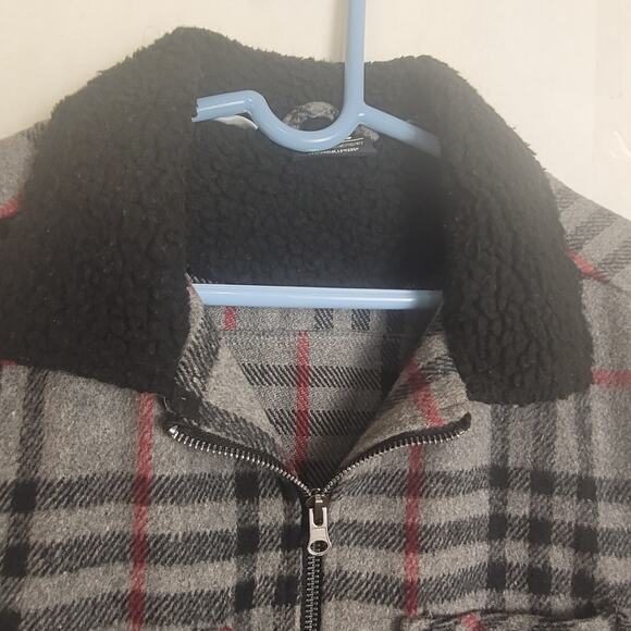 WESC grey plaid flannel sherpa collar shirt jacket Size Men L Women XL Cabincore - Picture 5 of 9